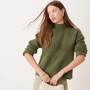 NEW Abercrombie Womens Size Large Easy Funnel Neck Green Wool Blend Sweater